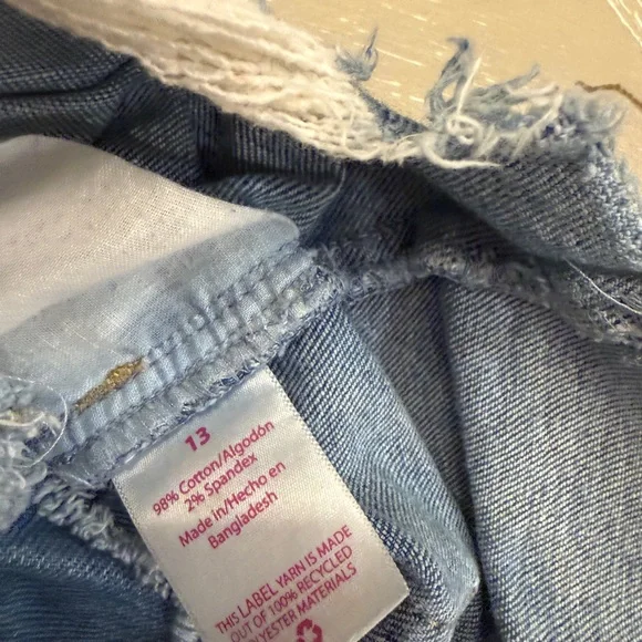 No Boundaries Light and Dark Blue Distressed Jean Shorts - Picture 6 of 6